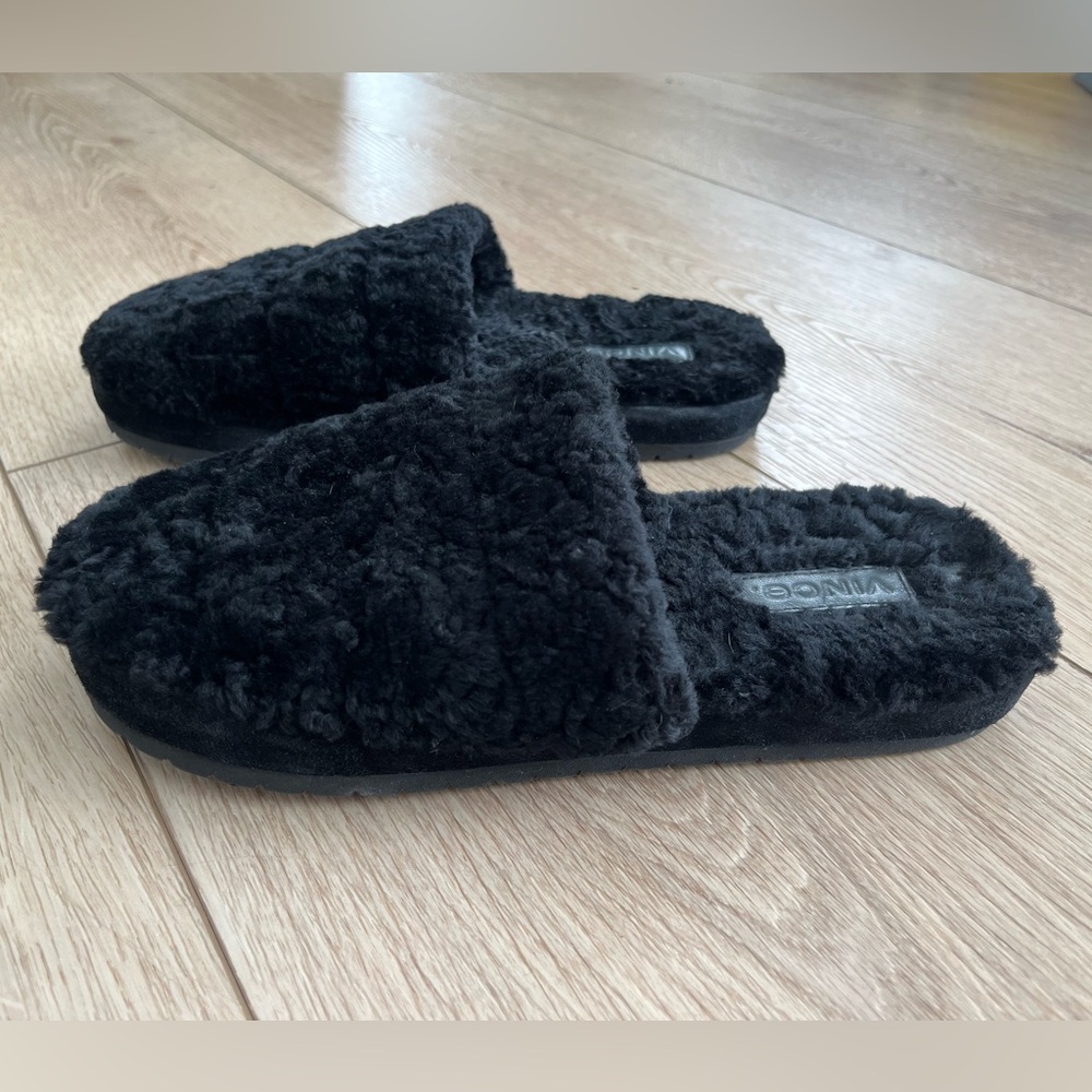 Vince Loni Shearling Closed-Toed Slippers Black